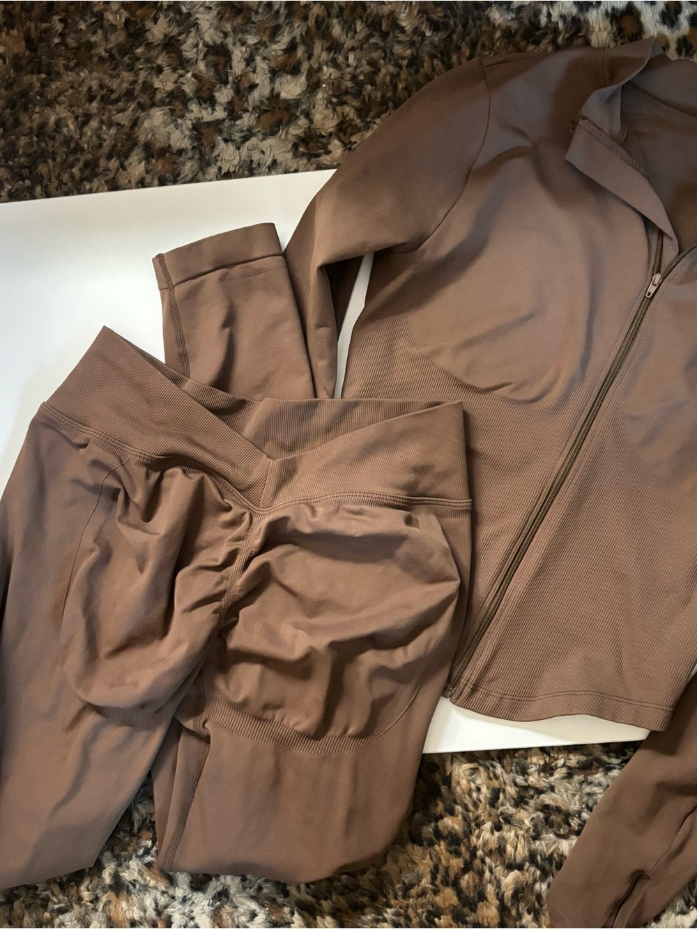Women's High-Waist Active Leggings & Zip Jacket - Brown